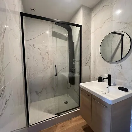 Au Pied Des Remparts בולון-סור-מאר